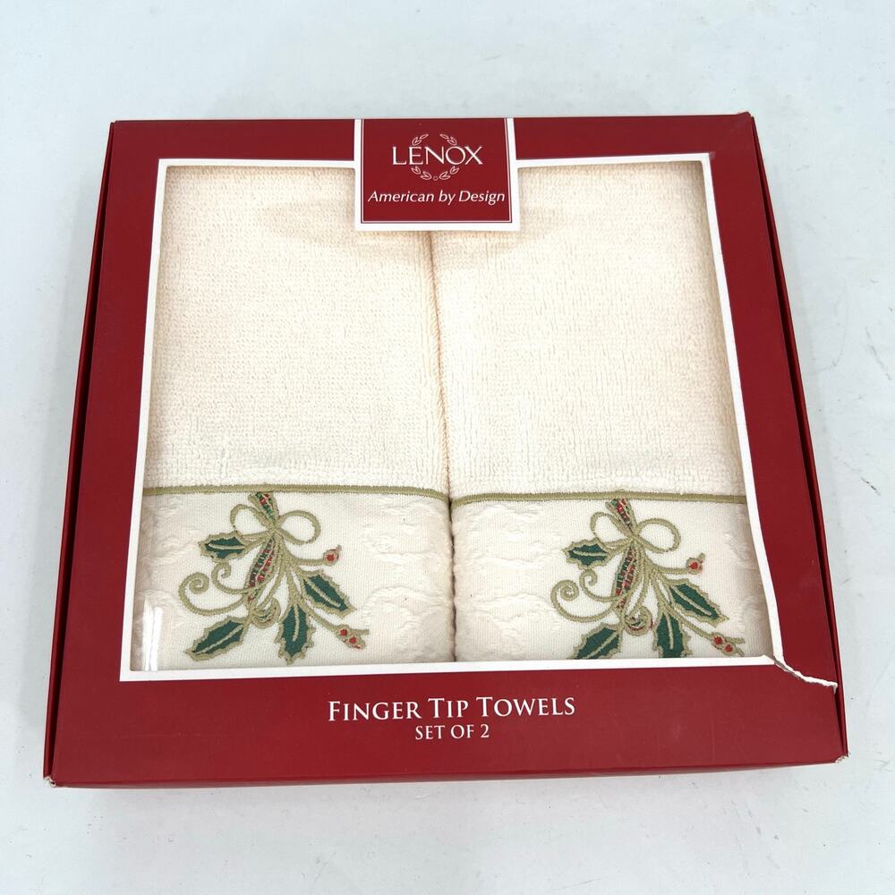 Lenox Christmas Holidays set of 2 finger tip set towels - Ribbon & Holly Ivory